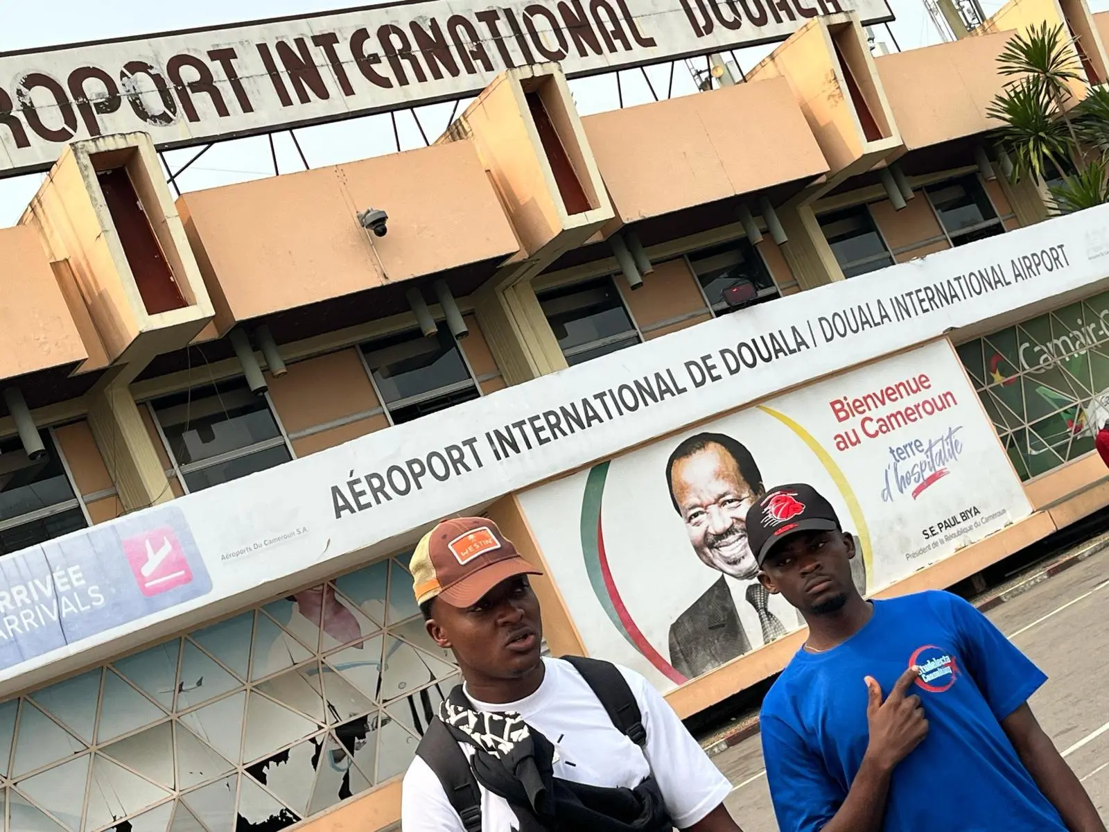 Départ depuis l'aéroport de Douala